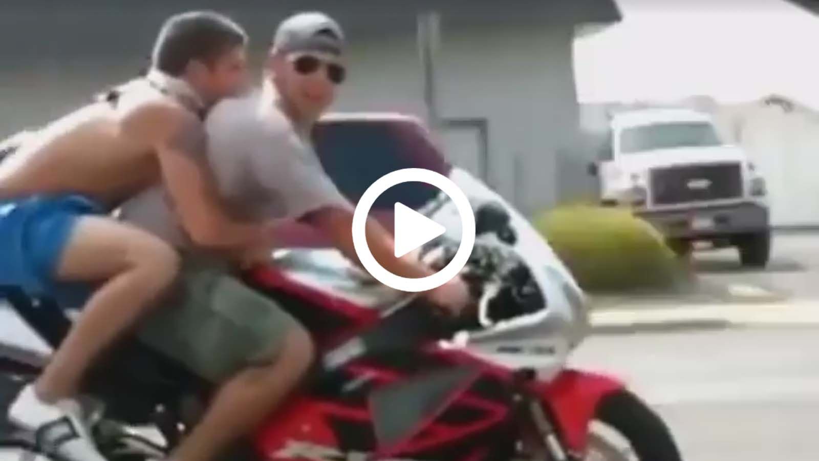 Η επίδειξη στα...χειρότερά της! 