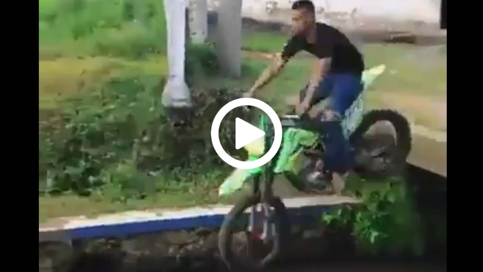 Αυτά παθαίνεις άμα δεν το έχεις!