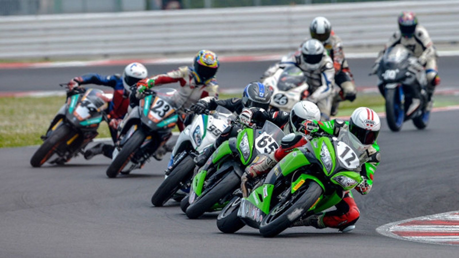 Θα δούμε μια πολύ επιτυχημένη κατηγορία street-sport μοτοσυκλετών, και σε παγκόσμιο αγωνιστικό πρωτάθλημα;