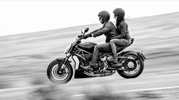 Cruiser απροκάλυπτα και χωρίς περιστροφές ονομάζει η Ducati το X Diavel. 
