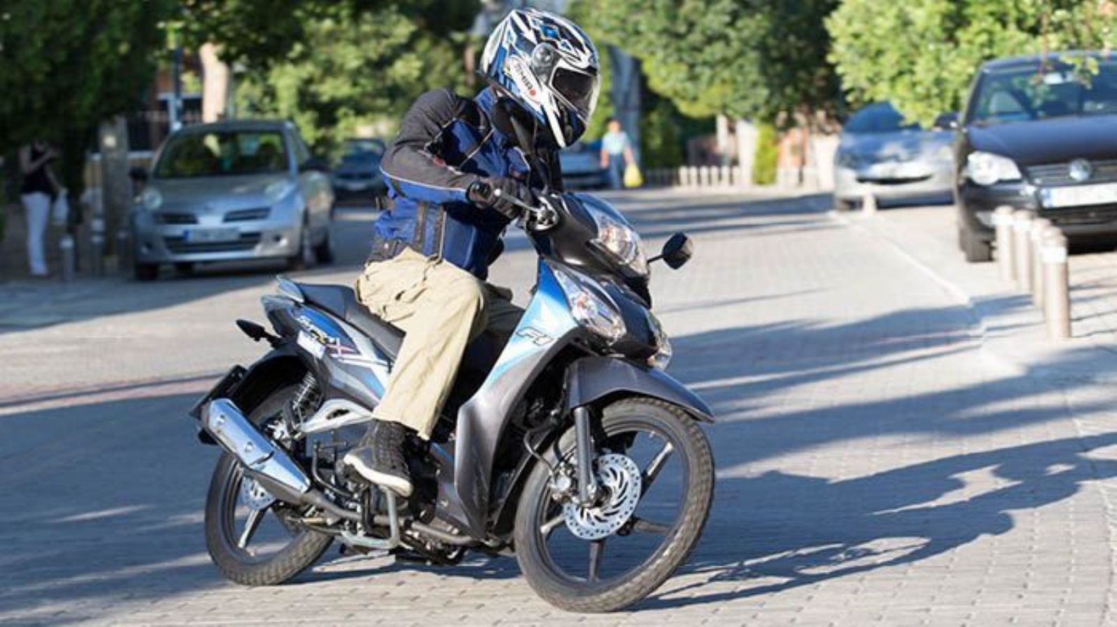 Το Supra-X 125 HelmIn είναι το νέο παπί της Honda για την ελληνική αγορά.