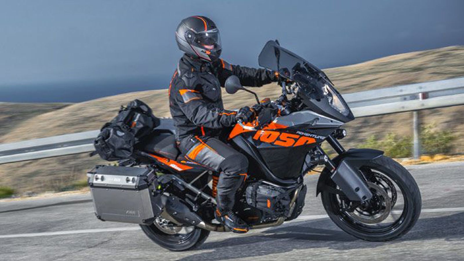 Νέα μειωμένη τιμή για το 1050 Adventure αλλά και για άλλα μοντέλα της ΚΤΜ!