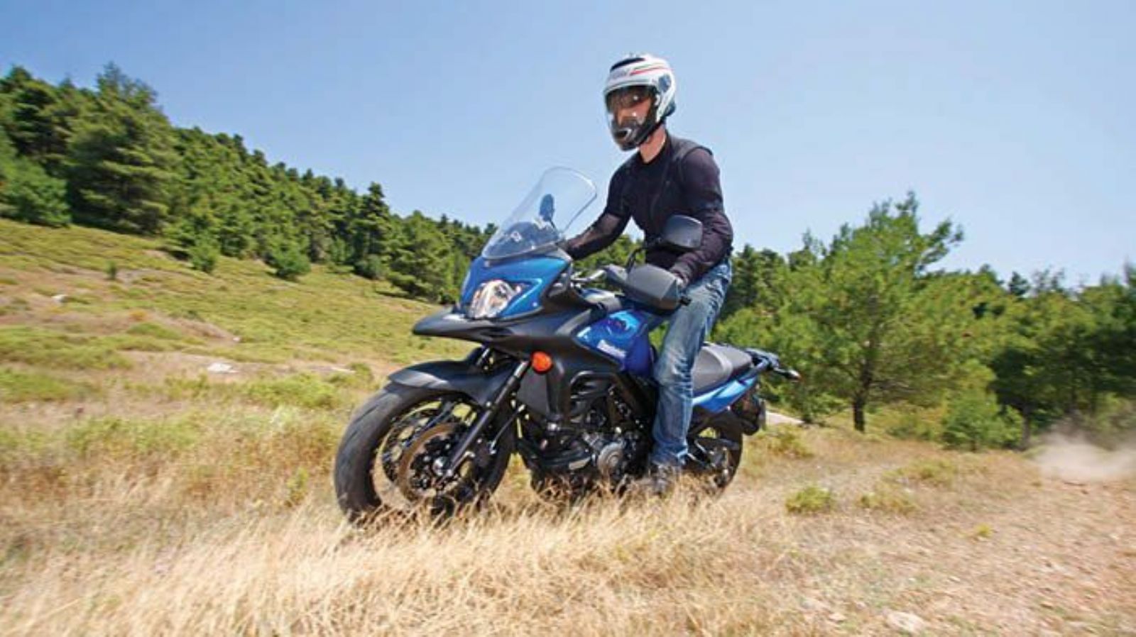 Η πιο πρόσφταη έκδοση του V-Strom, με την ονομασία XT, αναδεικνύει έναν πιο περιπετειώδη χαρακτήρα. 