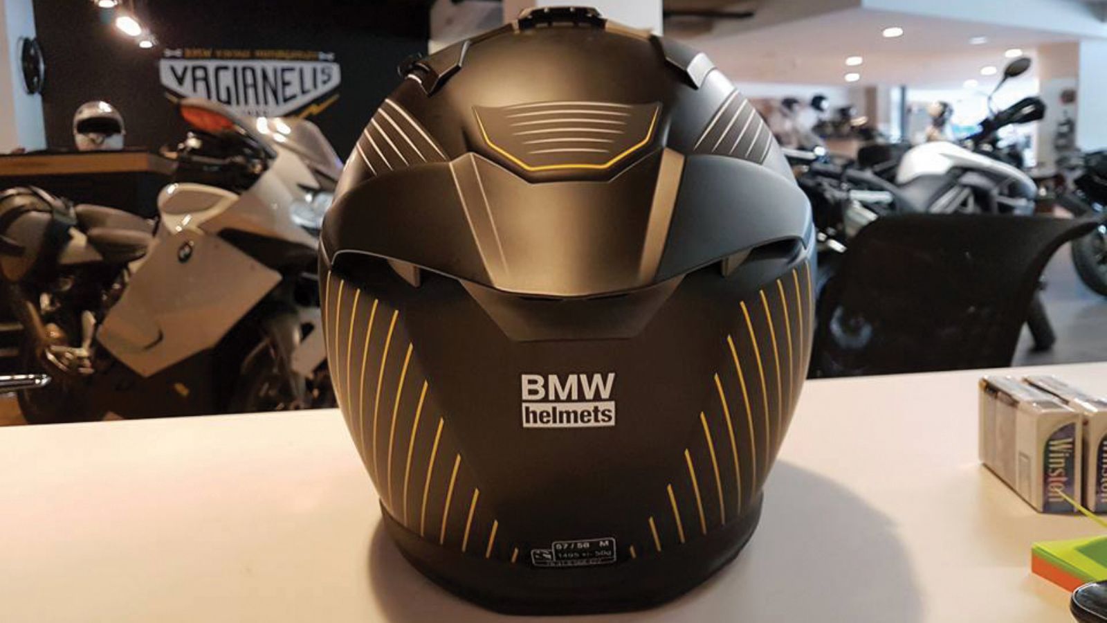 Kράνος BMW Street X