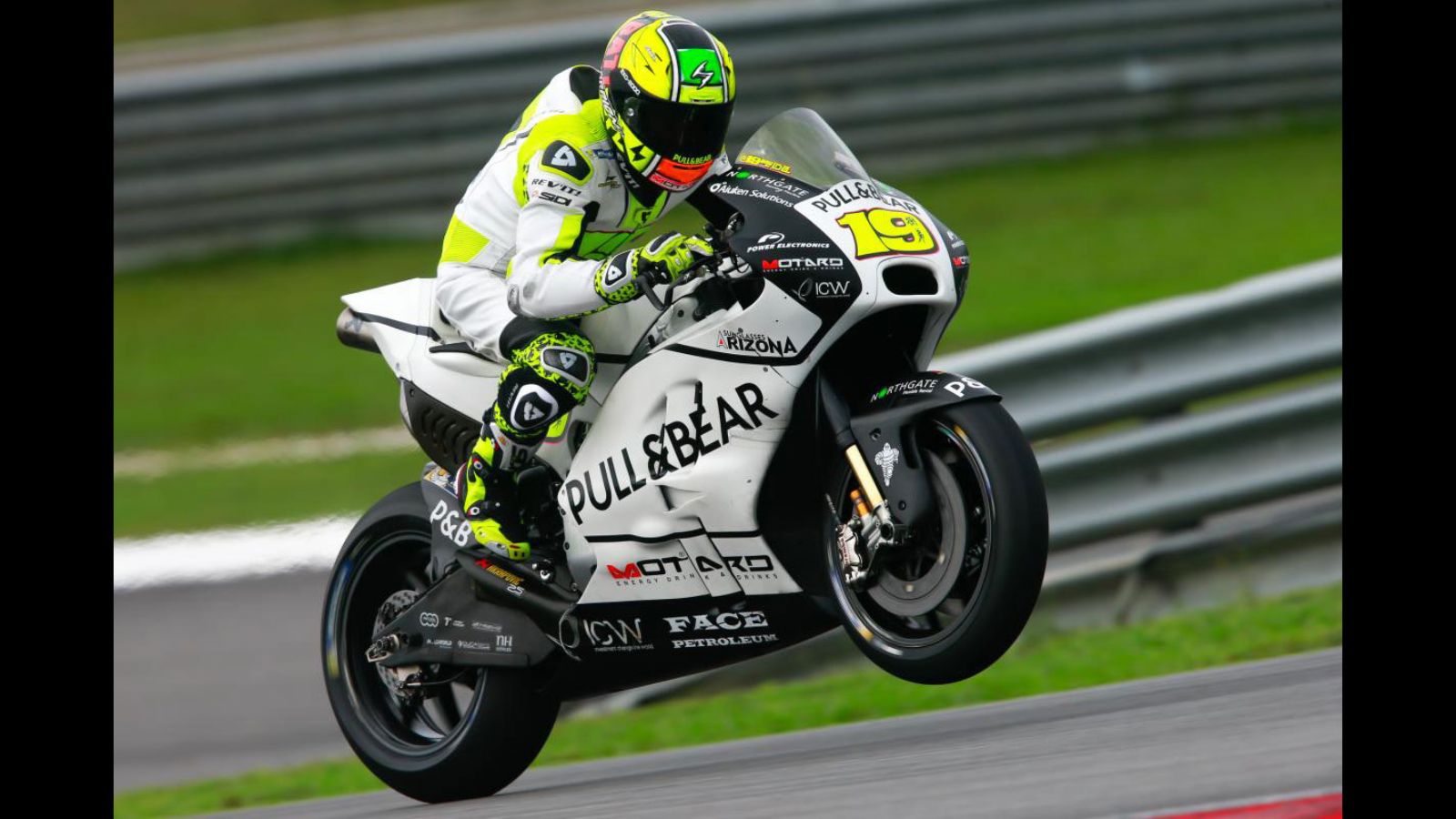 250 εκκινήσεις, 77 με την ομάδα της Aspar