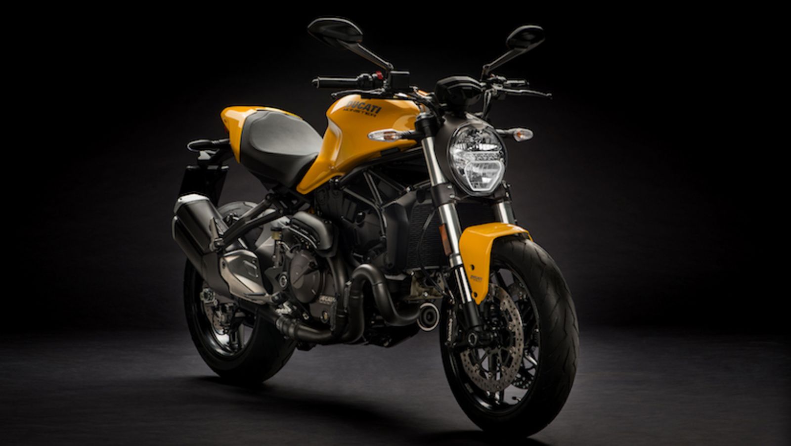 Πλήρως ανασχεδιασμένο ρεζερβουάρ και ουρά.