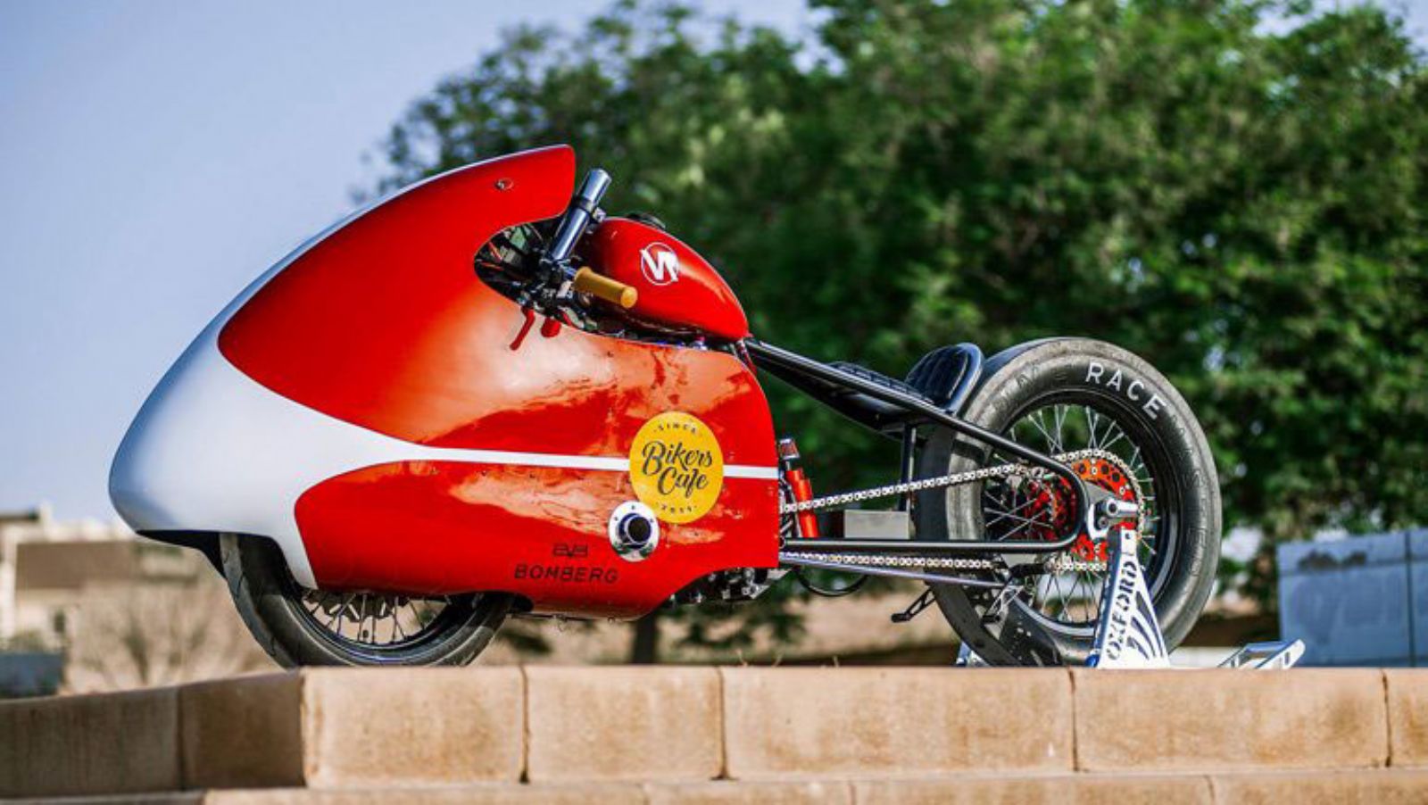 Δεν θυμίζει σε τίποτα την αρχική μοτοσυκλέτα.