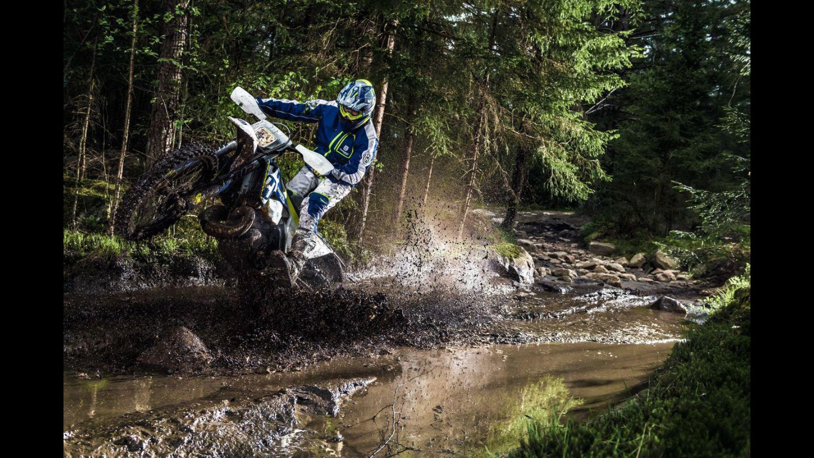 Οι Husqvarna TE 250i και 300i με ηλεκτρονικό ψεκασμό