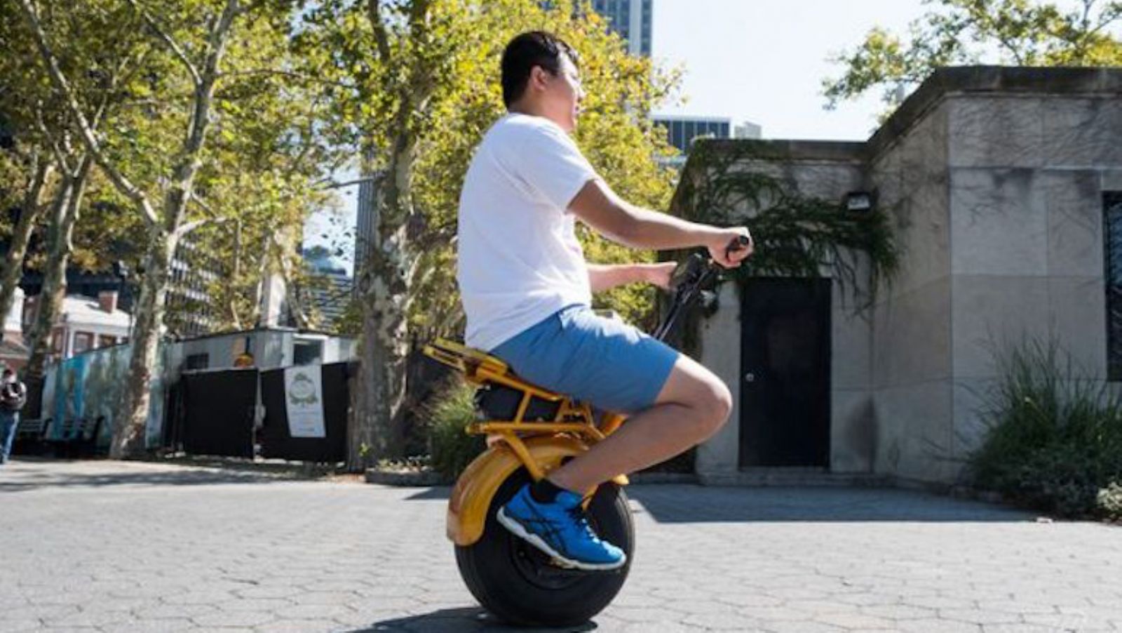 Η τελική του ταχύτητα είναι τα 40 χιλιόμετρα την ώρα.