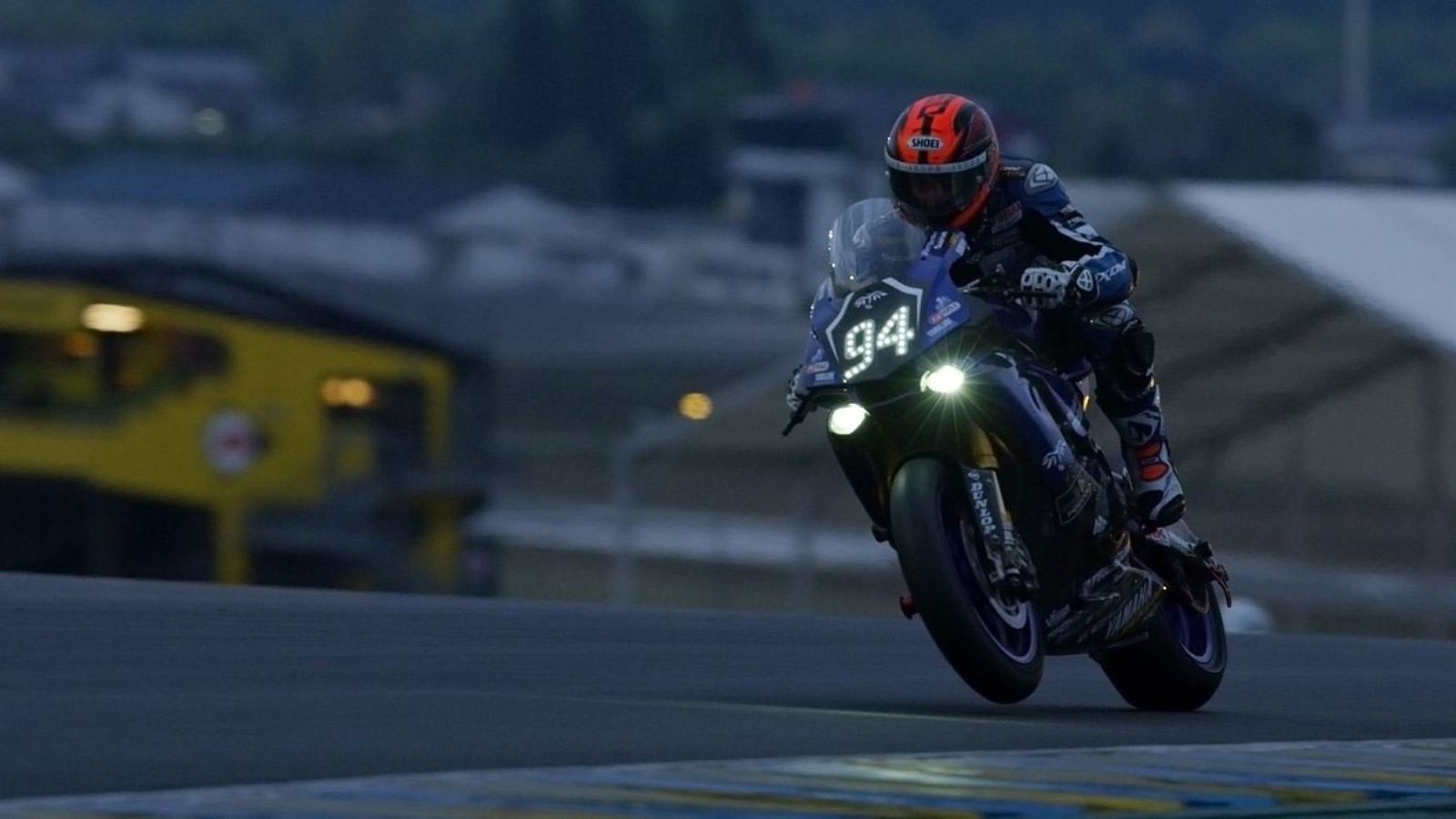 Ο Mike Di Meglio πέρασε πρώτος τη γραμμή του τερματισμού