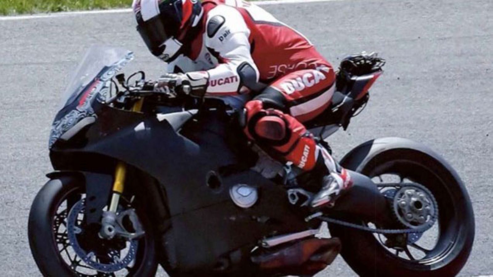 H νέα Ducati V4 Superbike