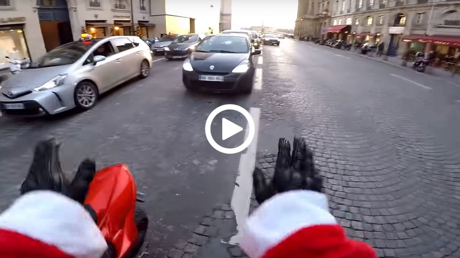 Ο Aι Βασίλης σώζει την κατάσταση