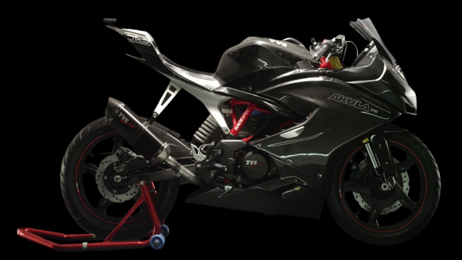 To νέο TVS Akula 310