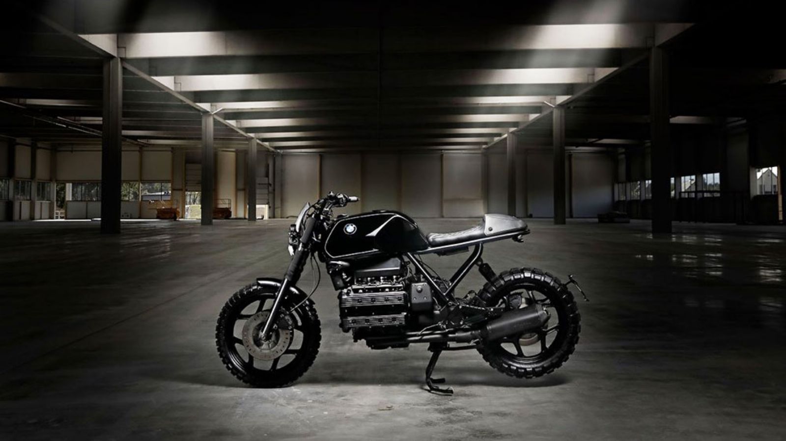 To νέο custom BMW K100 Xaver