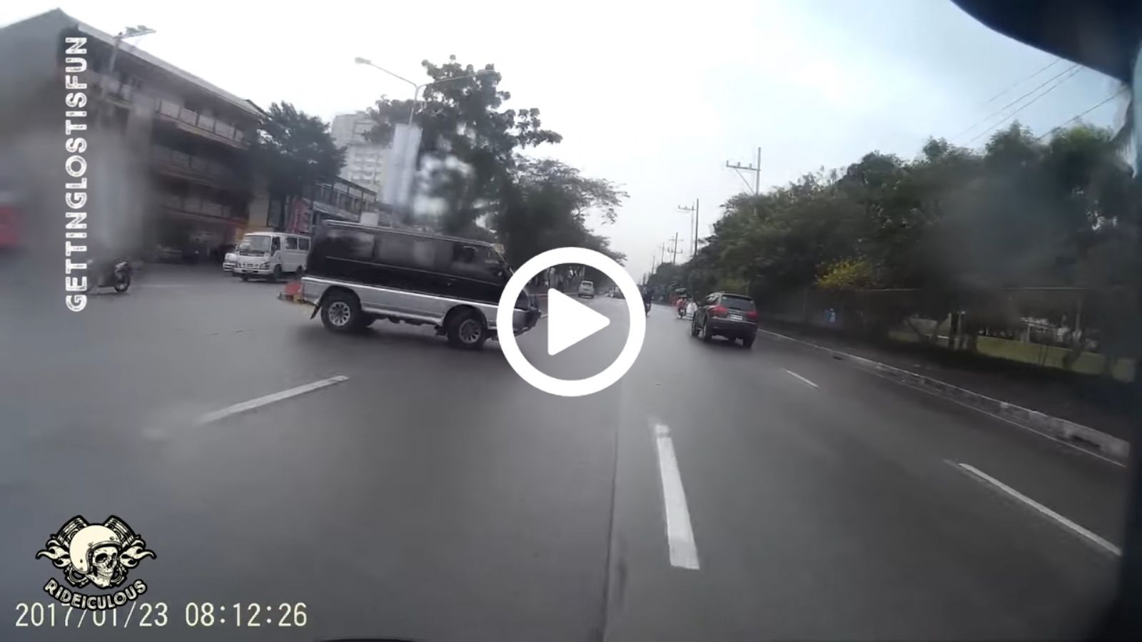 Γλιτώνοντας στο παρά πέντε