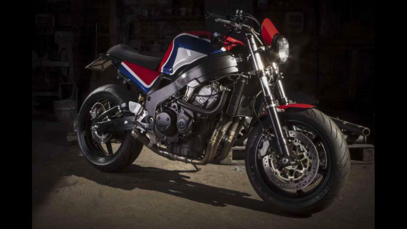 H νέα Honda CBR900 Codacorta