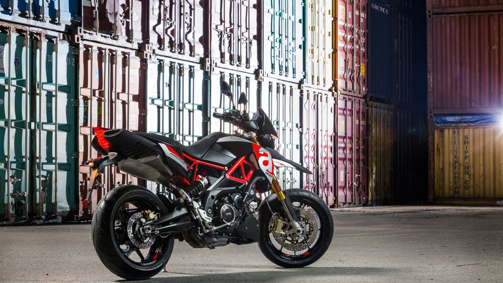 Νέο Aprilia Dorsoduro 900
