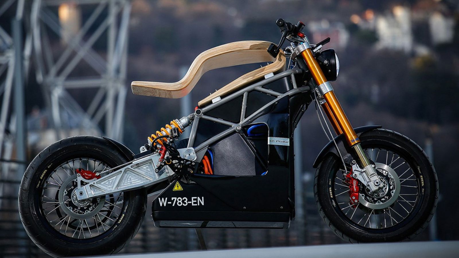 Το ηλεκτρικό μοντέλο Ε-Raw της Essence Motorcycles