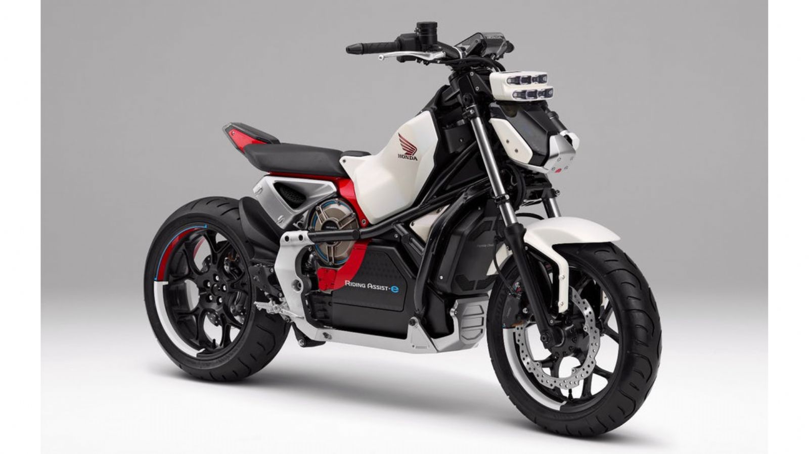 Ισορροπεί μόνη της σε χαμηλές ταχύτητες