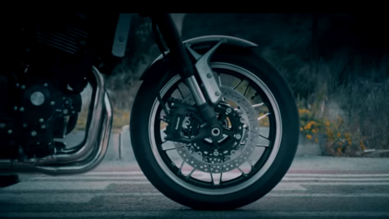 Εμπνευσμένο από το Z1 Super Four 900.