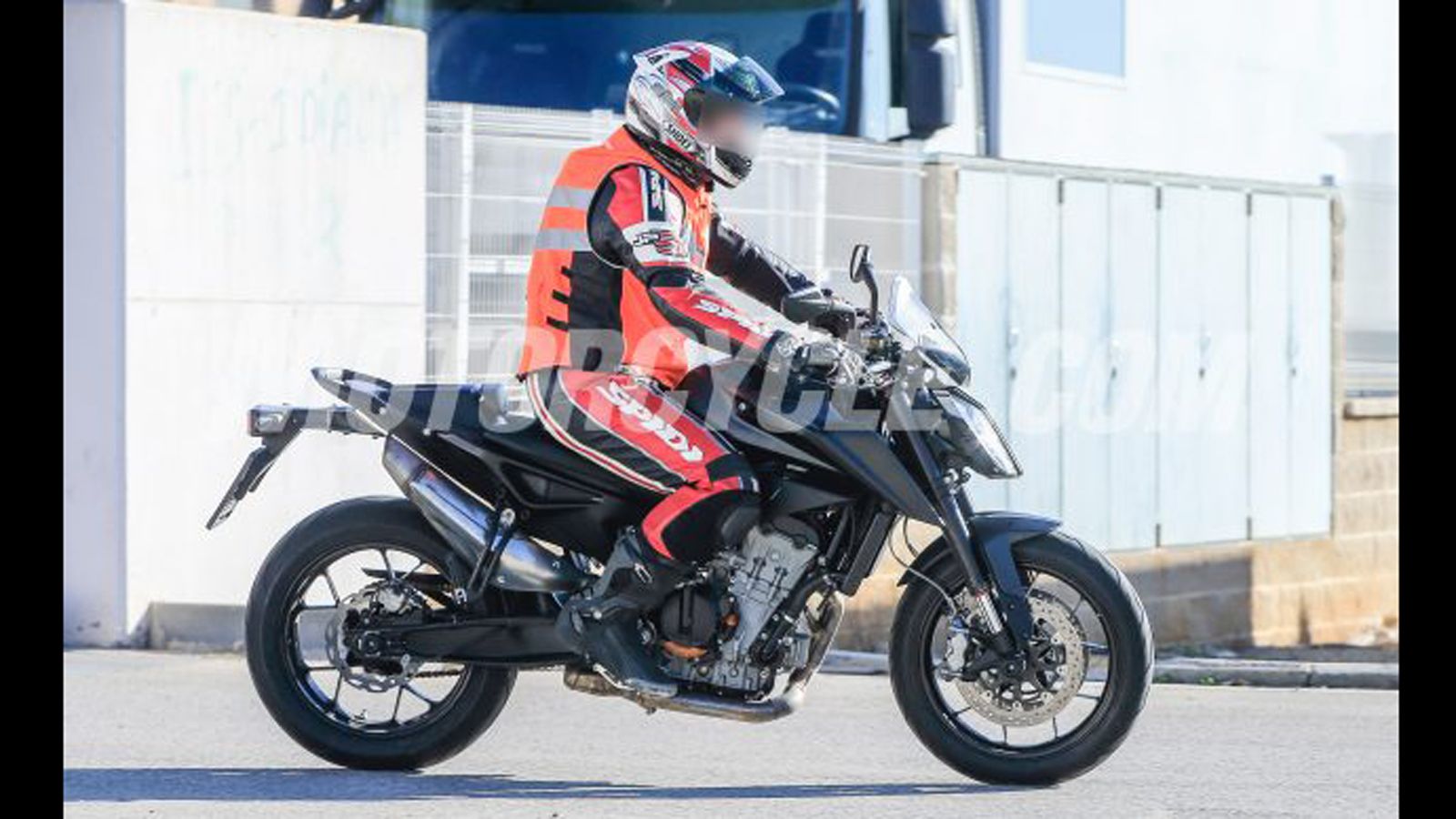 To 790 Duke στην τελική φάση δοκιμών