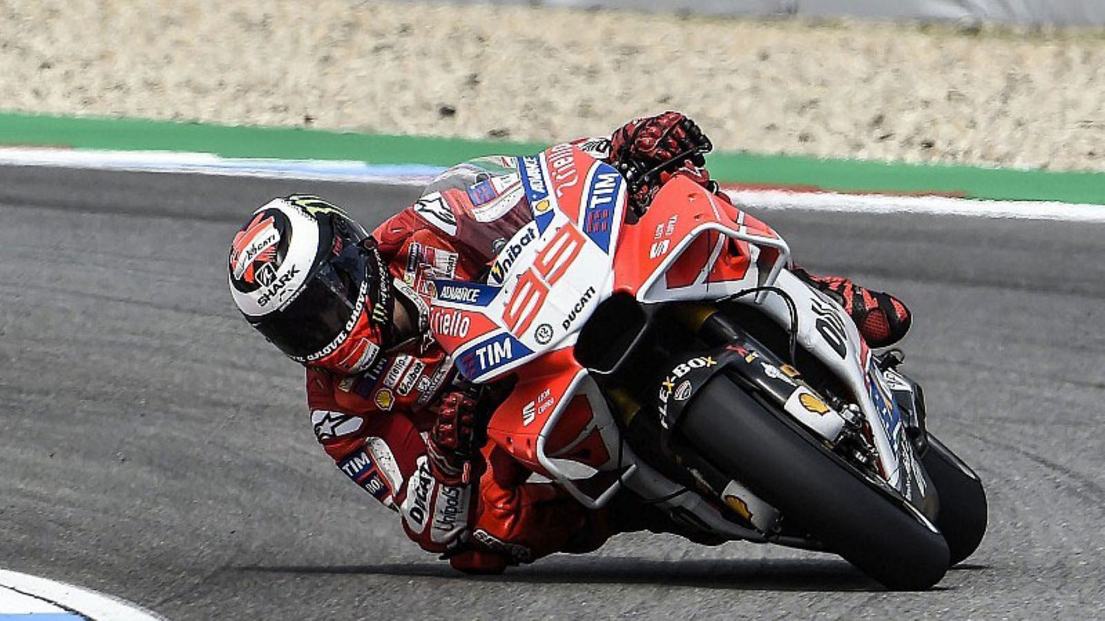 Η Ducati υποφέρει σε πίστες που η μοτοσυκλέτα είναι πλαγιασμένη για πολλή ώρα.