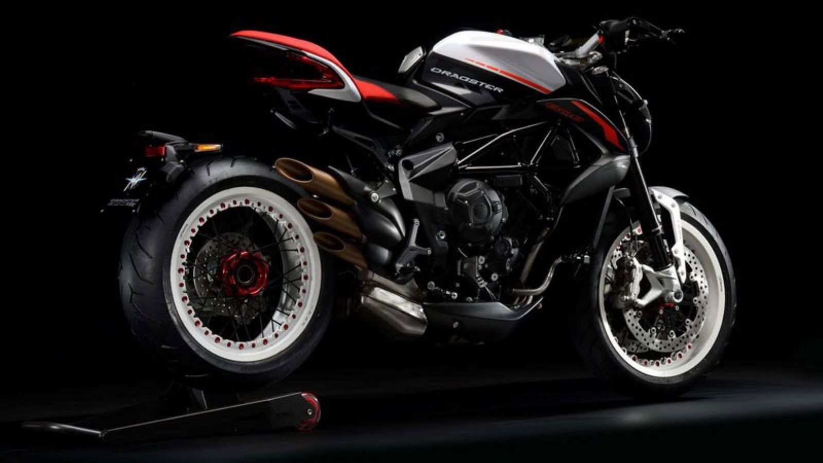 140 ίπποi και 8,8 κιλά ροπής