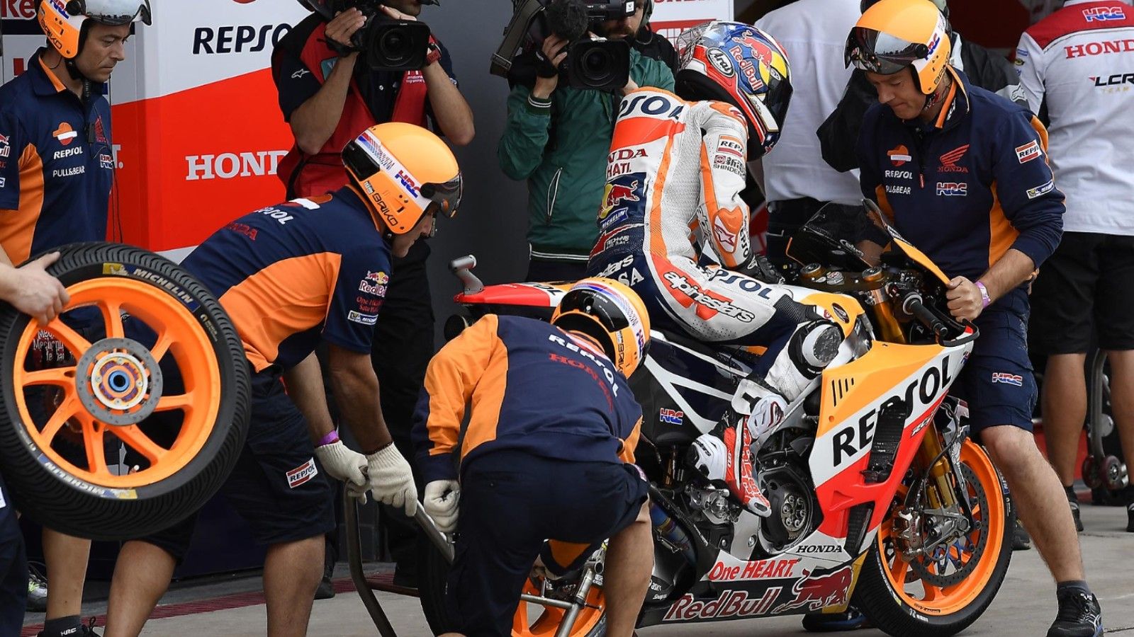 Μεγάλες αλλαγές για τα pits ετοιμάζονται οσονούπω, στα Moto GP...