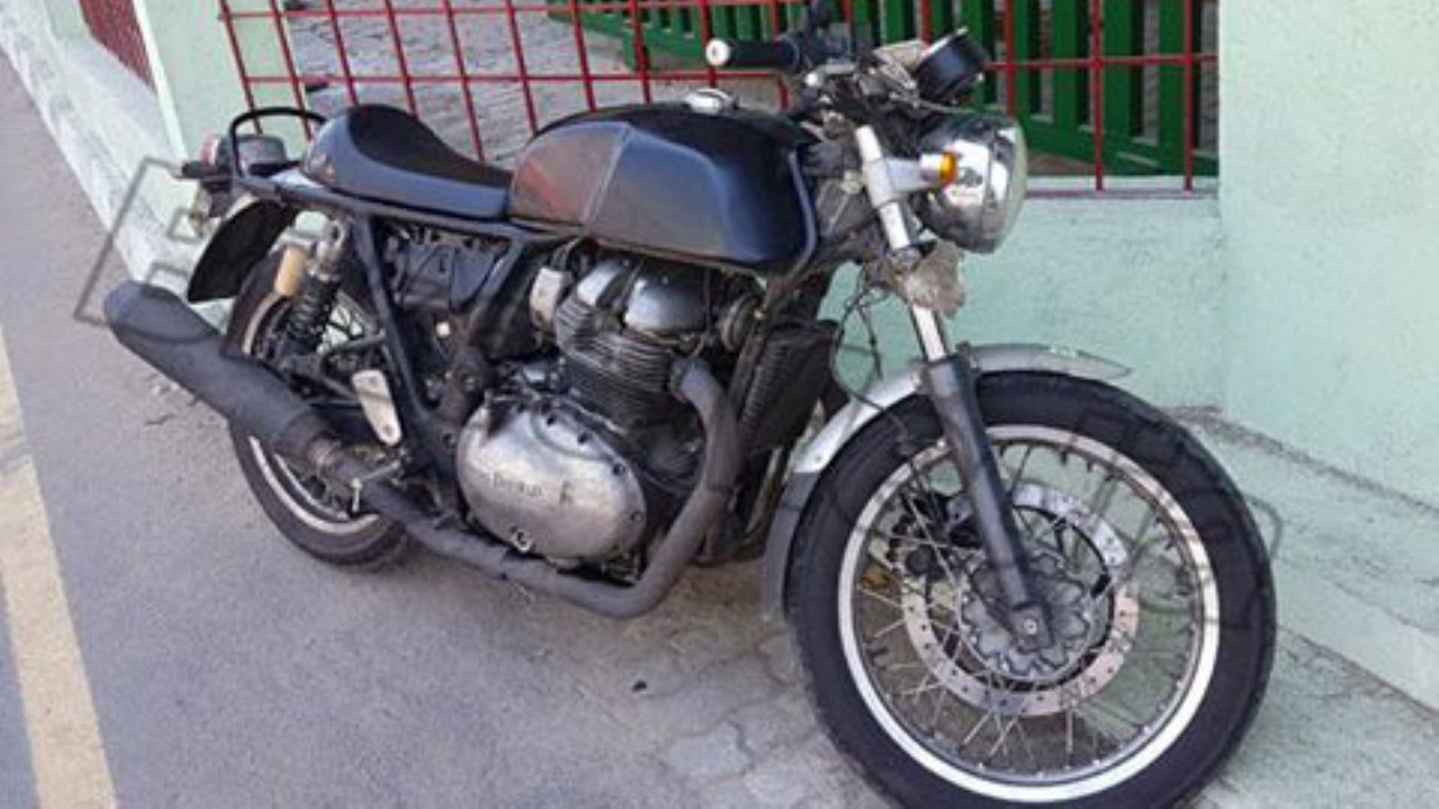 Μια Royal Enfield 750 κ.εκ