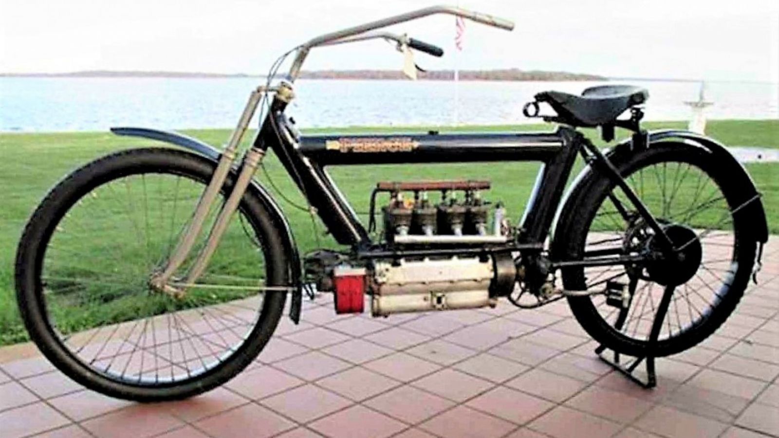 To συλλεκτικό μοντέλο Pierce Four 1909