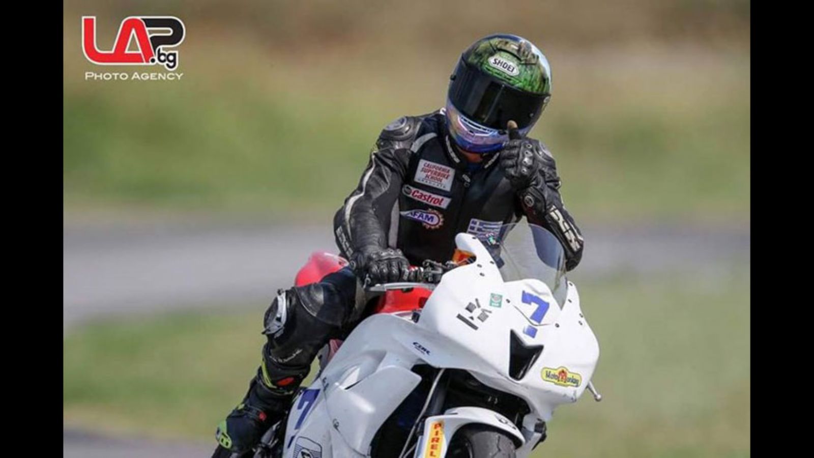 Σαρωτική νίκη και ρεκόρ ταχύτερου γύρου για τον Δημήτρη Καρακώστα