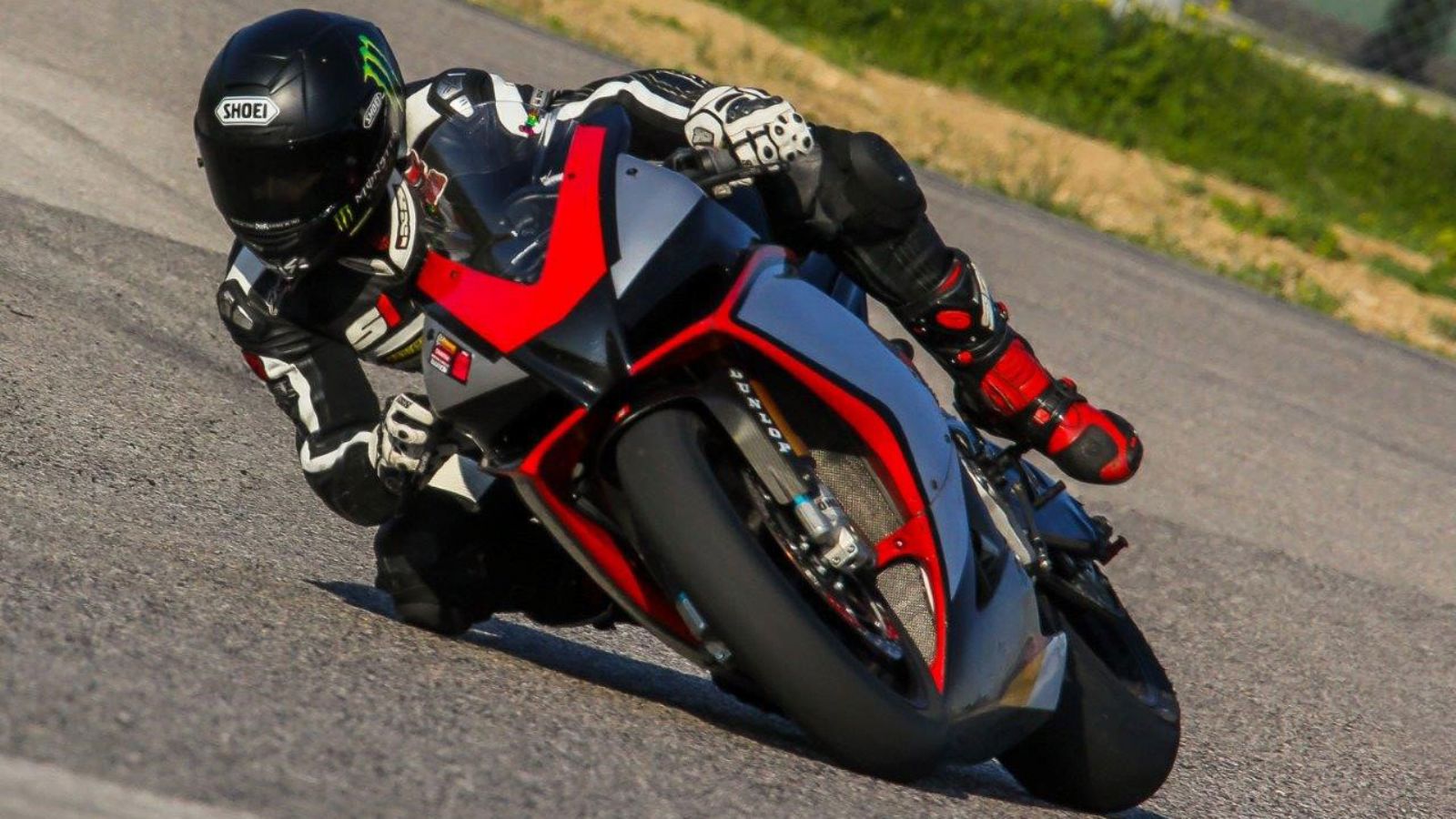 Ο Σάκης Συνιώρης ήταν νικητής και στους τρεις προηγούμενους αγώνες της κατηγορίας Superbike