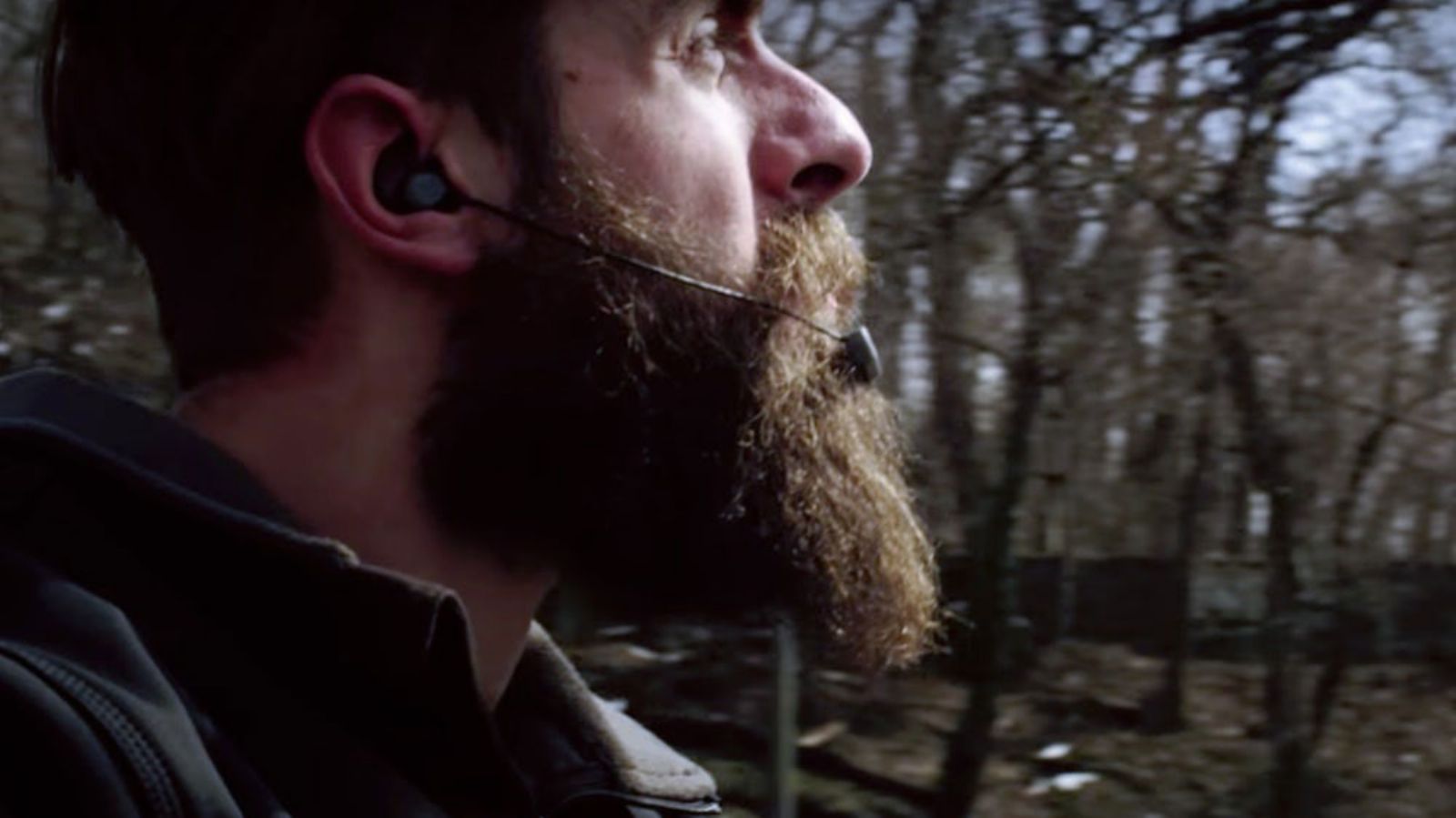 Μεγαλύτερη σταθερότητα στα ακουστικά μέσα από το κράνος