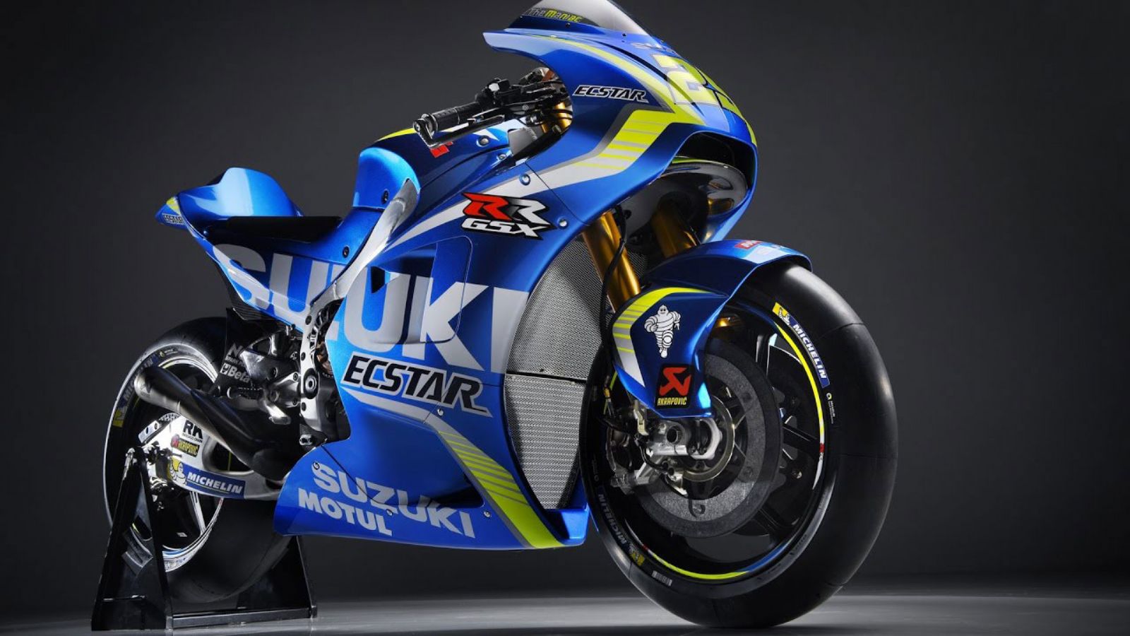 Δυσκολεύτηκαν οι αναβάτες με τη GSX-RR.