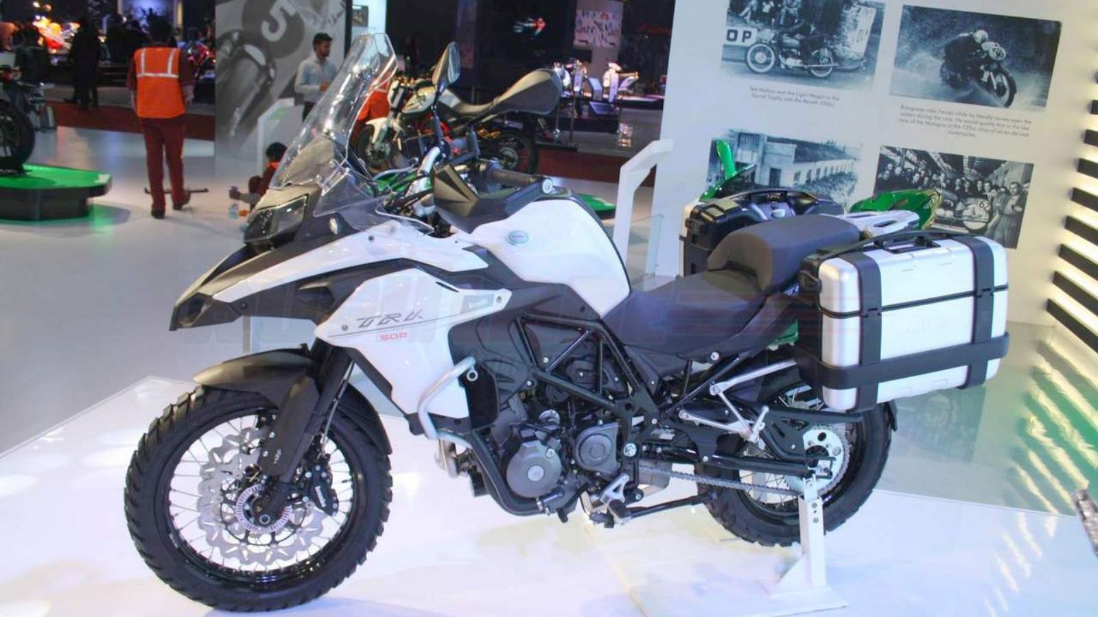 Θα θέλατε να δείτε ένα TRK 502 υπό κλίμακα;