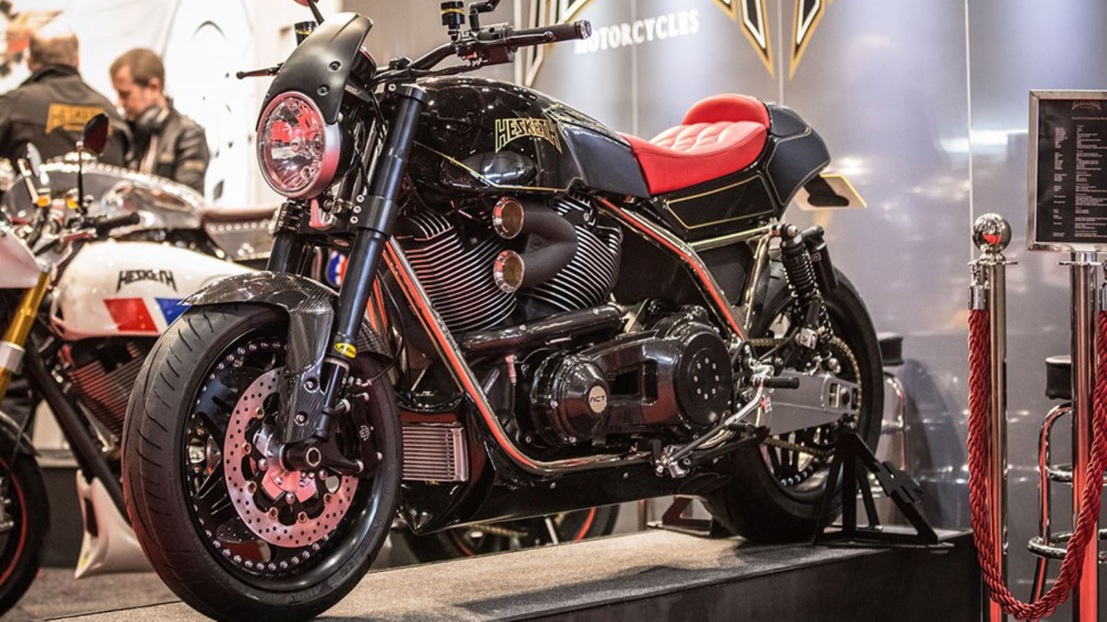 Η «υπερβολική» Hesketh Valiant  