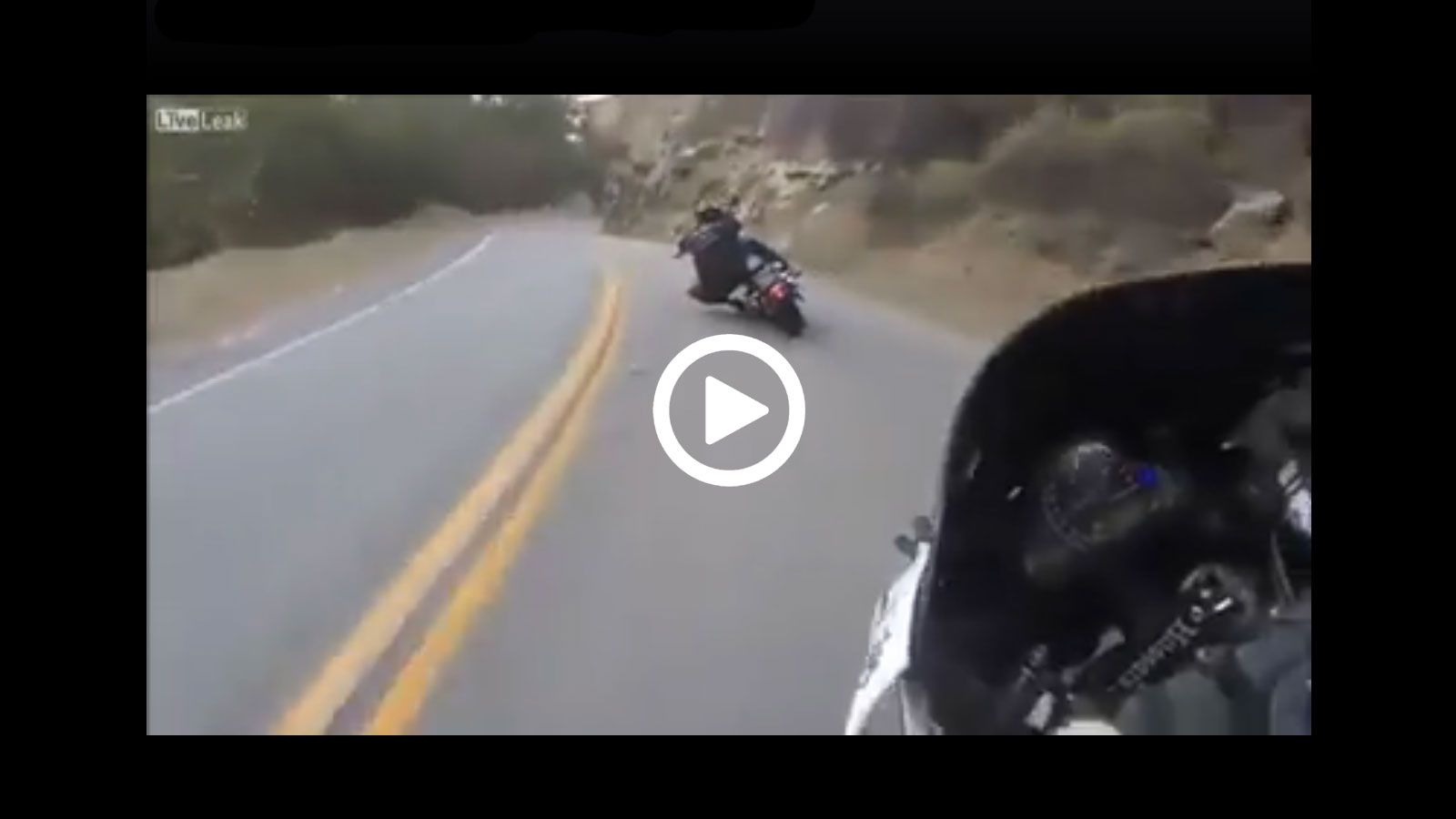 Χαρλεάς «ξύνει» γόνατο