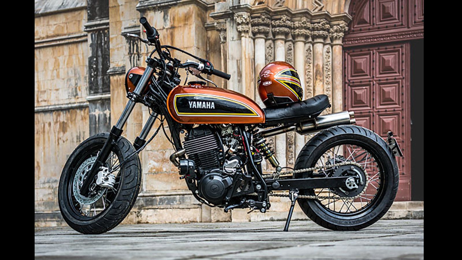 Yamaha XT600 Cafe Tracker