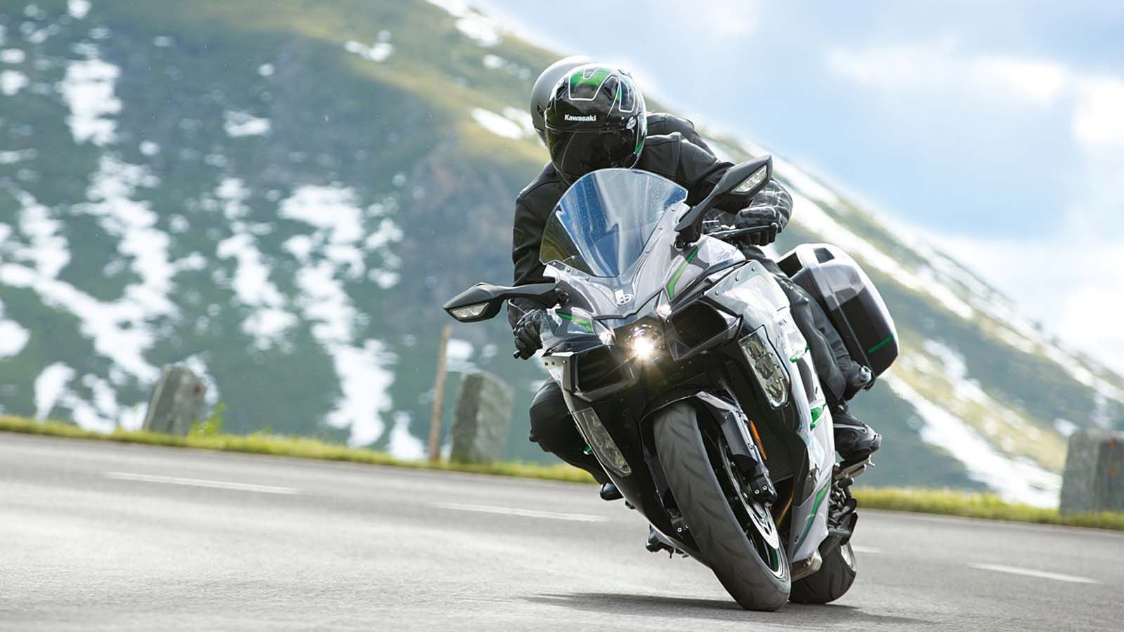 Νέα Kawasaki Ninja H2 SX SE+