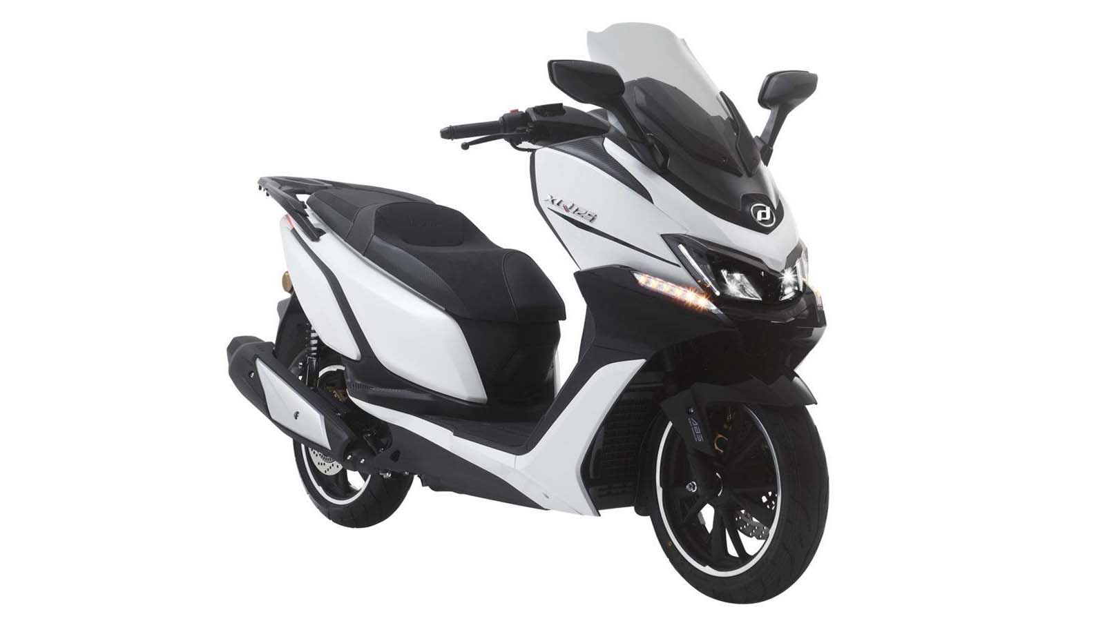 Αυτό είναι το Daelim XQ 125! 