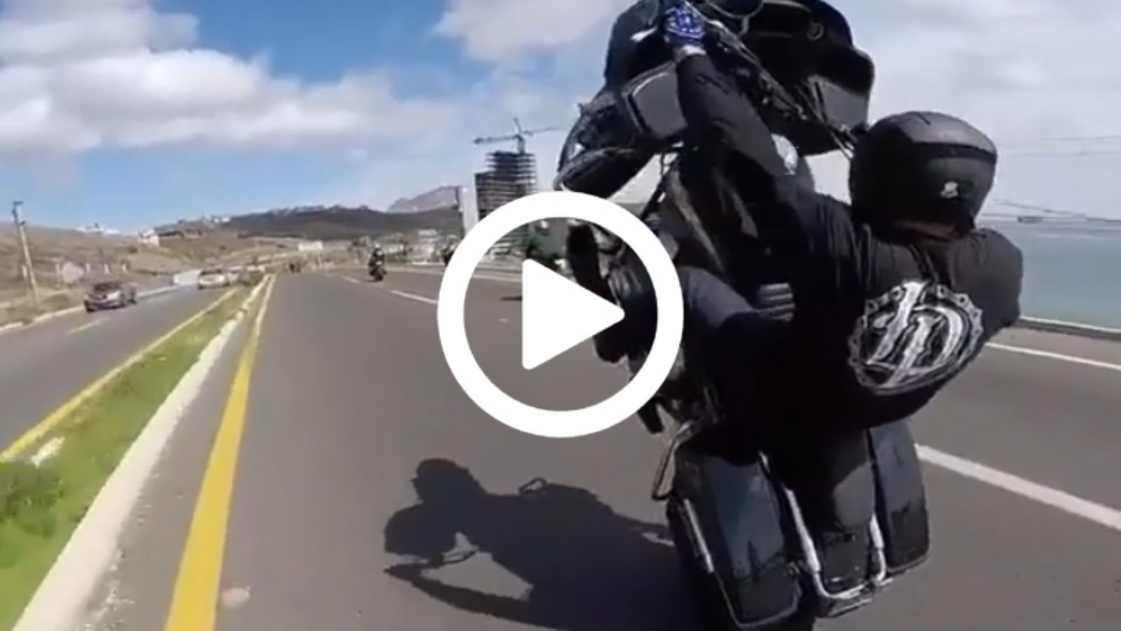 Μια Harley… λαμπάδα