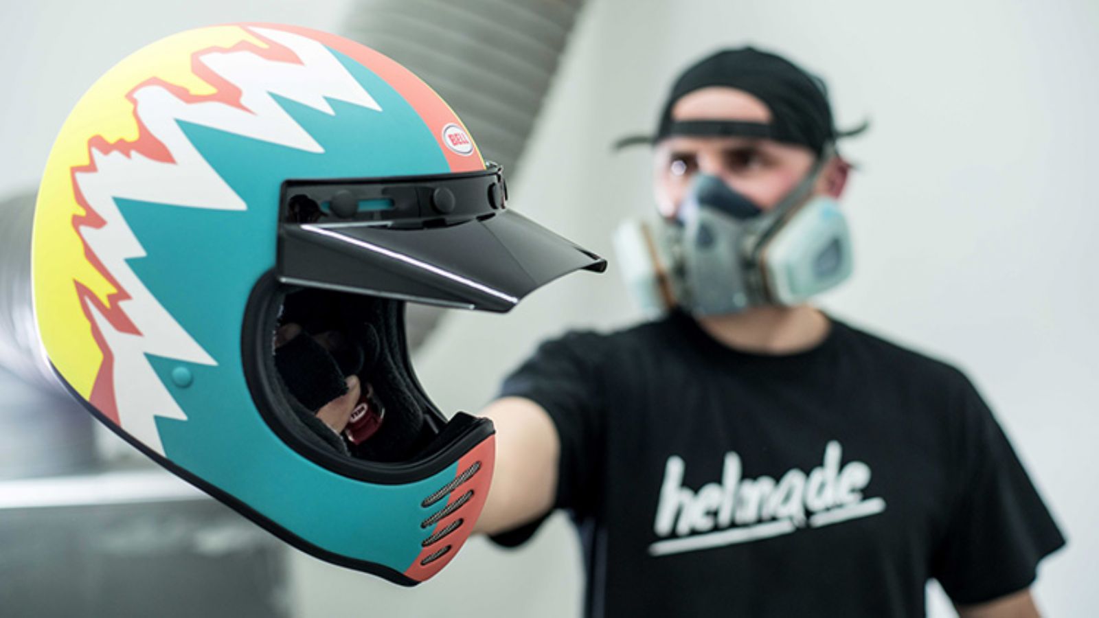 Bell: Σχεδίασε το κράνος σου όπως το θες