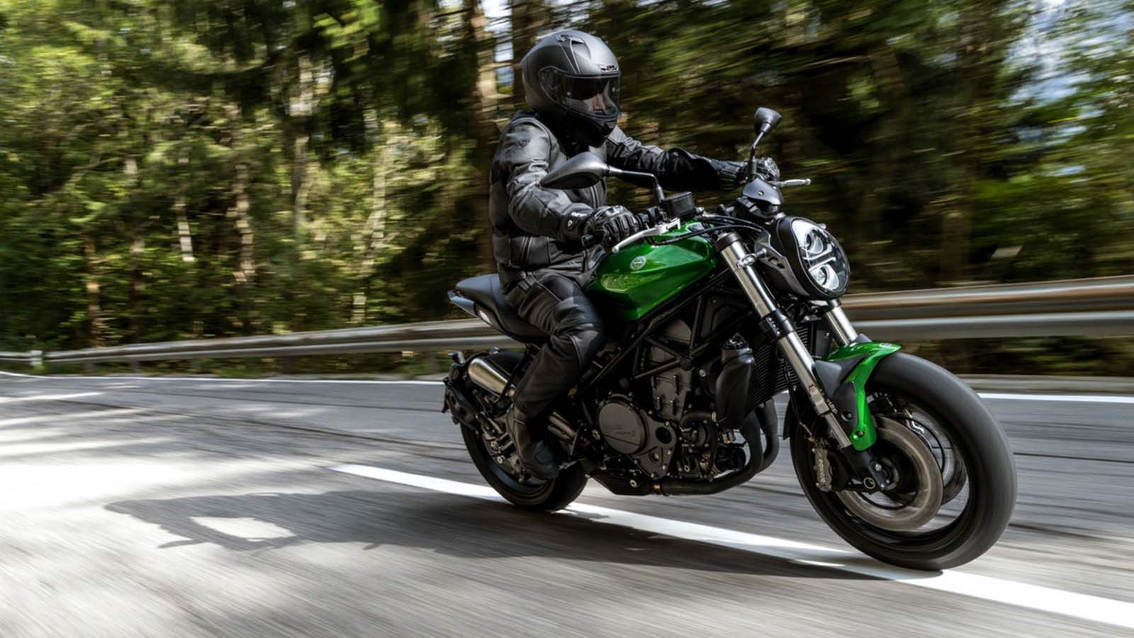 Το νέο Benelli 752S