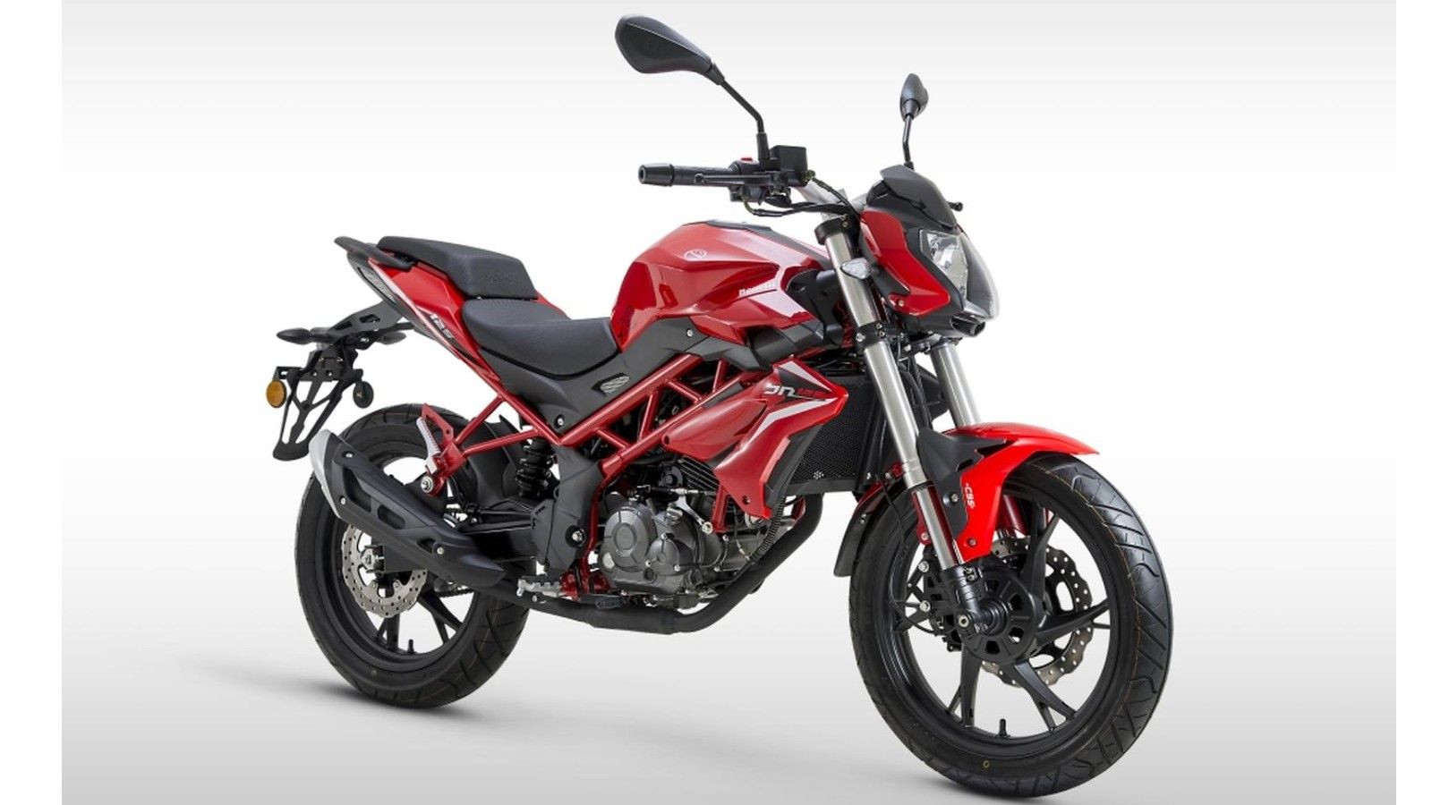 Αυτό είναι το νέο Benelli BN125. 