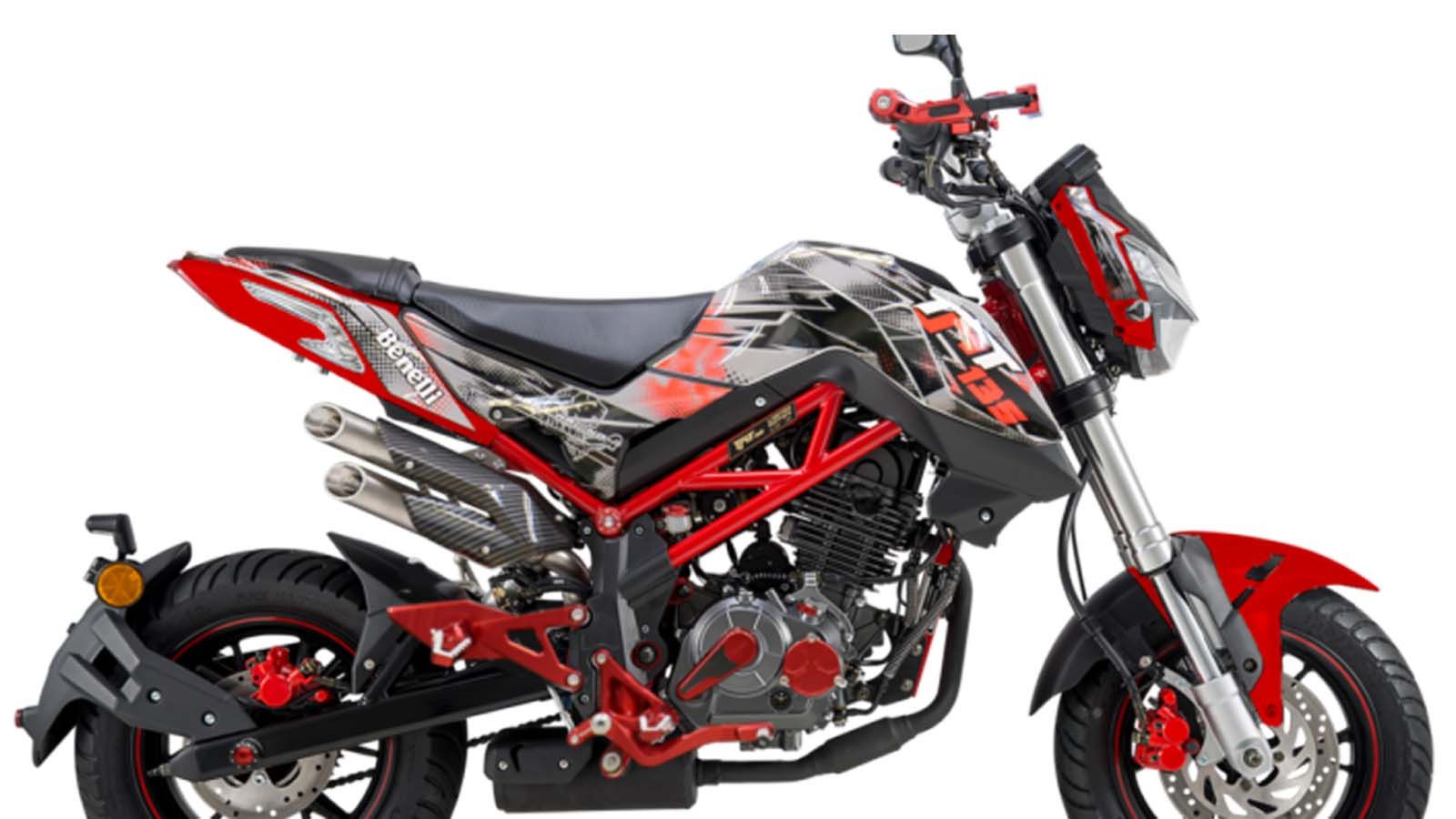 Αρκούντως επιθετικό και με προσοχή στις κατάλληλες λεπτομέρειες! 