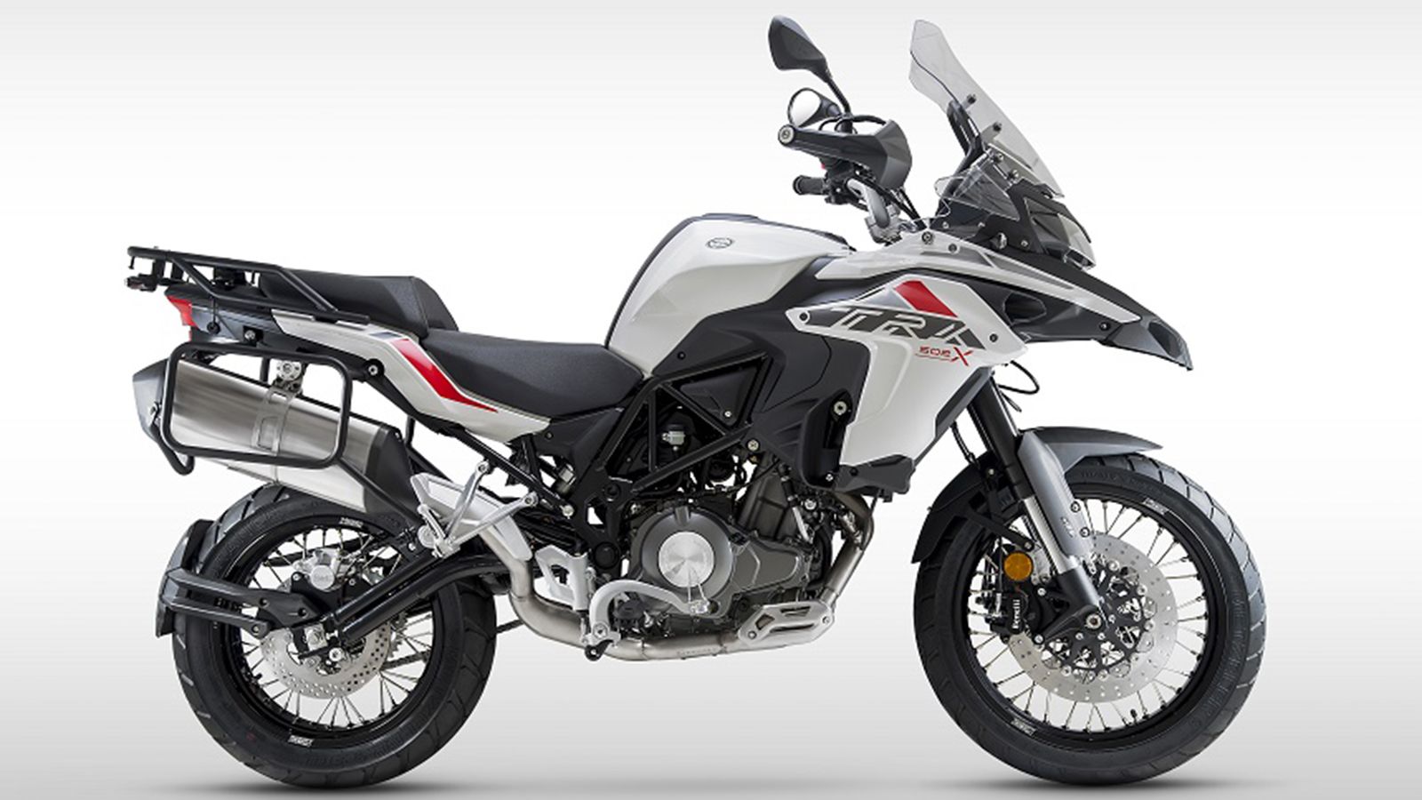 Διαθέσιμο στην αγορά είναι πλέον το Benelli TRK502X