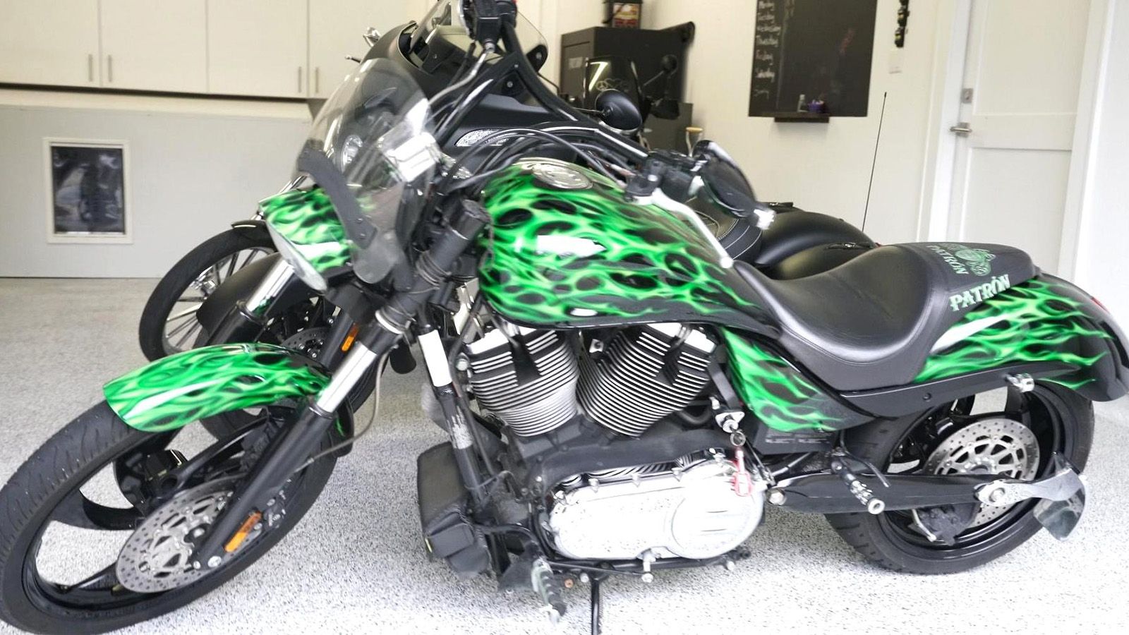 H Victory του DeJoria που μπορεί να κάψει και...αλκοολούχα ποτά.