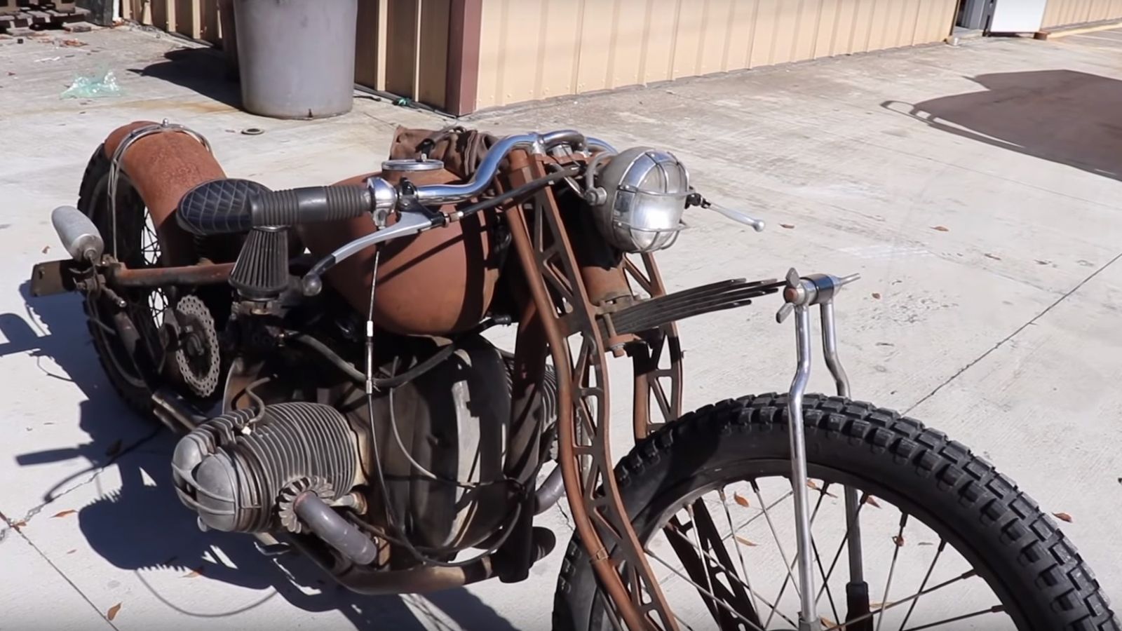 BMW Rat Rod (+ video)