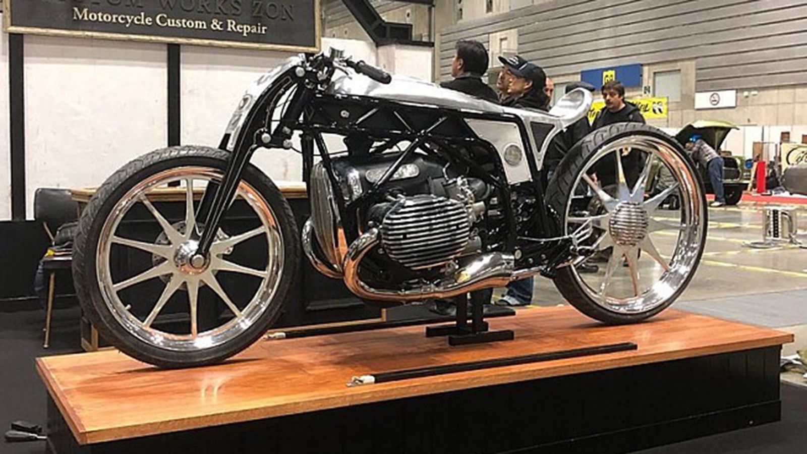 Αυτές είναι οι φωτογραφίες που αποκαλύπτουν τον νέο, πρωτότυπο Boxer από την BMW.