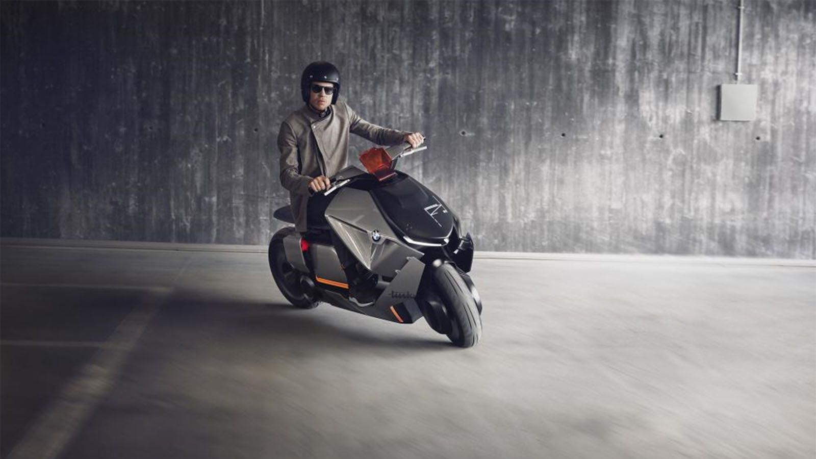 Περισσότερα θα είναι τα ηλεκτροκίνητα δίκυκλα στο μέλλον, πιστεύει ο Stefan Schaller.